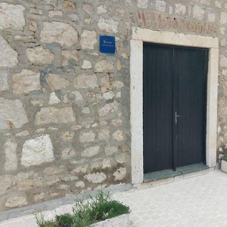 Appartement In Einem Dalmatischen Haus In Novigrad-Dalmatien Neben Zadar ノビグラード・ダルメーシャ エクステリア 写真