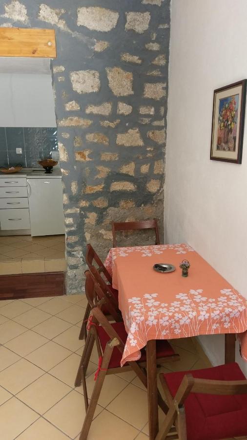 Appartement In Einem Dalmatischen Haus In Novigrad-Dalmatien Neben Zadar ノビグラード・ダルメーシャ エクステリア 写真
